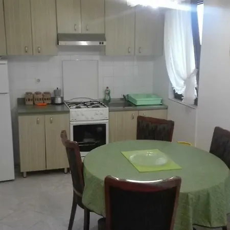 Apartman Desi