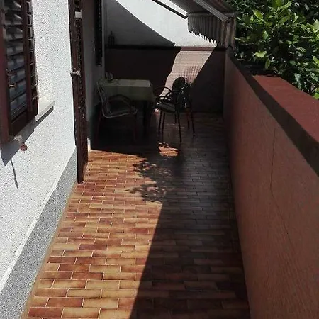 Apartman Desi Funtana